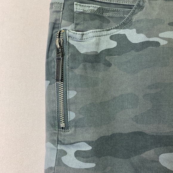 #19 Democracy Camo Pant Booty Lift Jegging CC - Picture 6 of 8